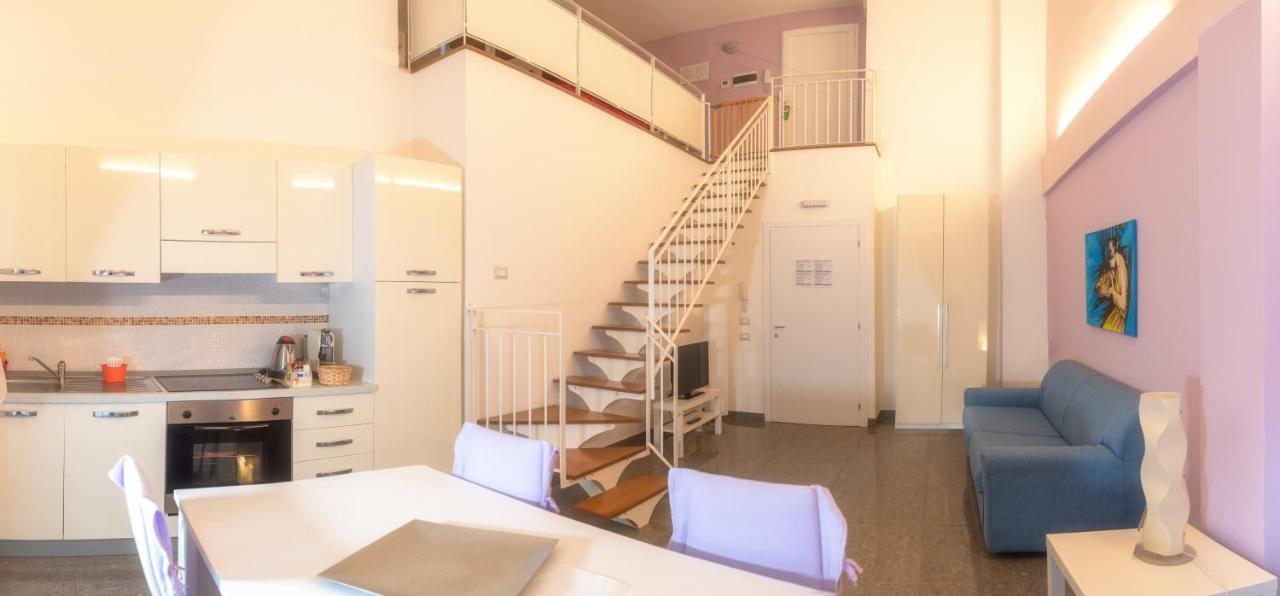 Il Cortile Delle Esperidi Apartment Lecce Luaran gambar