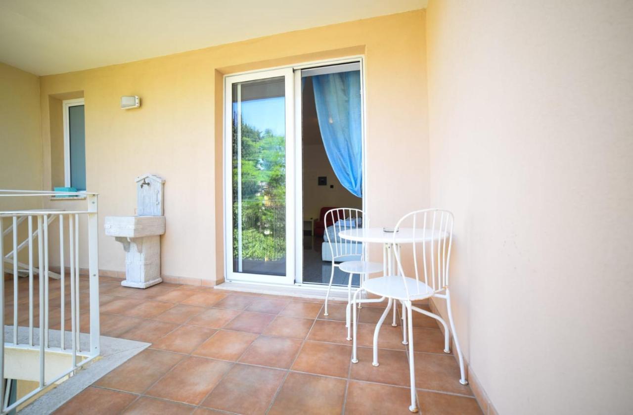 Il Cortile Delle Esperidi Apartment Lecce Luaran gambar
