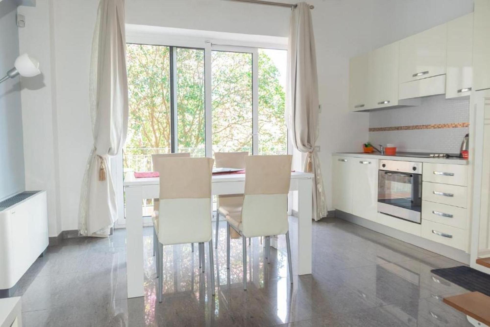 Il Cortile Delle Esperidi Apartment Lecce Luaran gambar